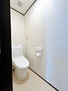 【リフォーム済】LIXIL製のトイレに新品交換いたしました。直接肌がふれる設備は新品がうれしいですね。