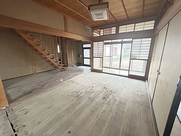 室内