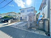 【リフォーム後】外観別角度の写真です。外壁塗装等行いましたので、きれいな住宅に生まれ変わりました。