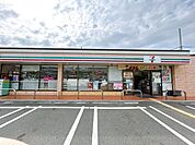 マルアイ舞子坂店 【コンビニ】セブン-イレブン 神戸本多聞1丁目店まで徒歩5分（350m）になります。 800m