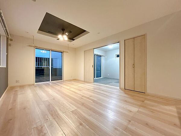 リビング/ダイニングを拡大表示