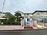 外観：【リフォーム中】外壁屋根塗装を行いました。洋風な見た目がかわいらしいですね。