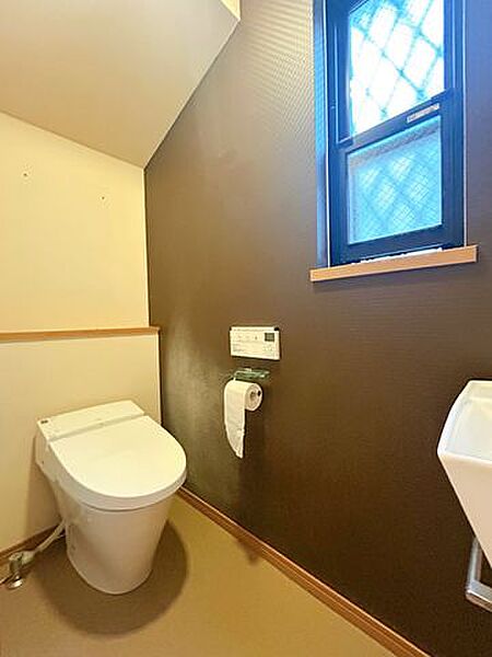 トイレを拡大表示