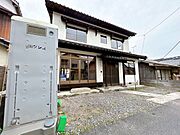【リフォーム中写真　5/31撮影】駐車場は整地を行います。駐車横付け2台になります。(車種による)