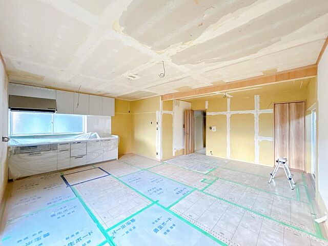 リビング/ダイニング 出雲市平田町1816-45