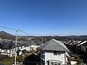 フレスタ河内店 【周辺環境】2階約9帖の洋室から見える東側の景色です。 1700m