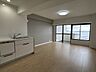 リビング/ダイニング：「LDK]家族時間を楽しめる一体感ある住空間です。