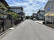 【周辺写真】前面道路です。幅員が6ｍあります。
