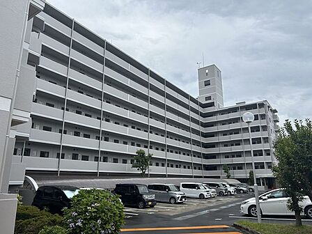 価格には消費税を含みます。自社物件につき随時ご案内可能。内覧希望の方はお電話ください。