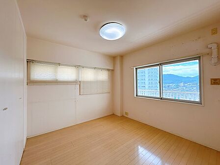 洋室6.78帖です