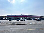 マックスバリュ柳井新庄店 丸久柳井店様まで約100ｍ(徒歩2分) 240m
