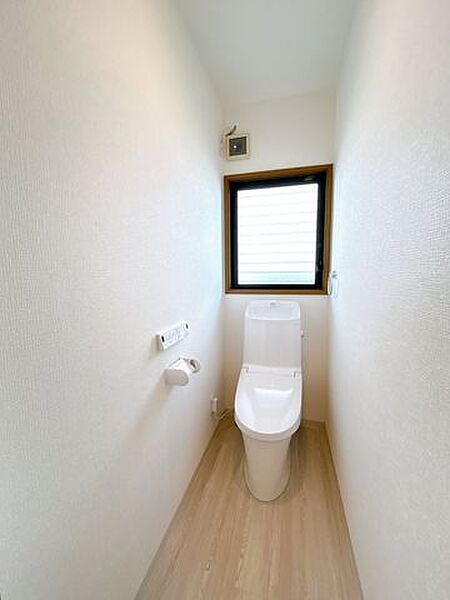 トイレを拡大表示