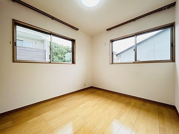 洋室を拡大表示