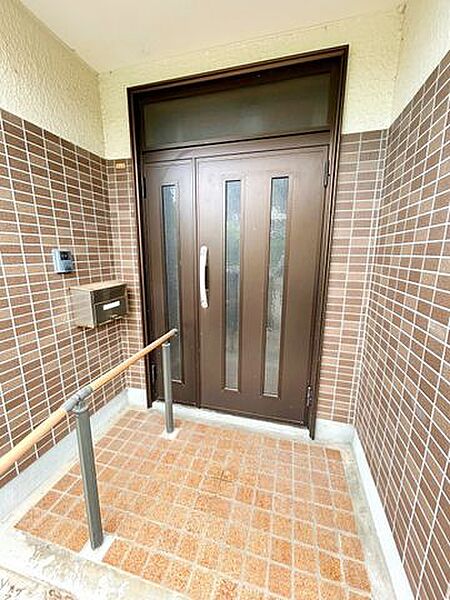 玄関を拡大表示