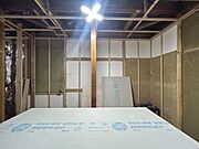 【リフォーム中】北側和室収納はオープンクローゼットになります。棚枕棚を設置しクロス張り替えをおこないます。