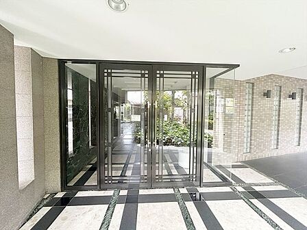 建物入口