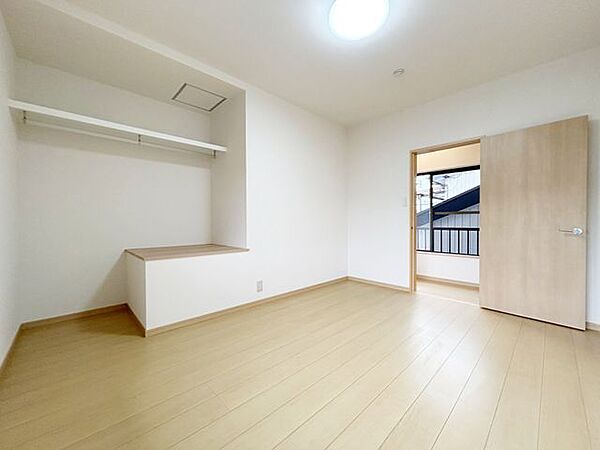 洋室を拡大表示