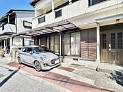 【駐車場】敷地南側は駐車スペースとして利用できます。