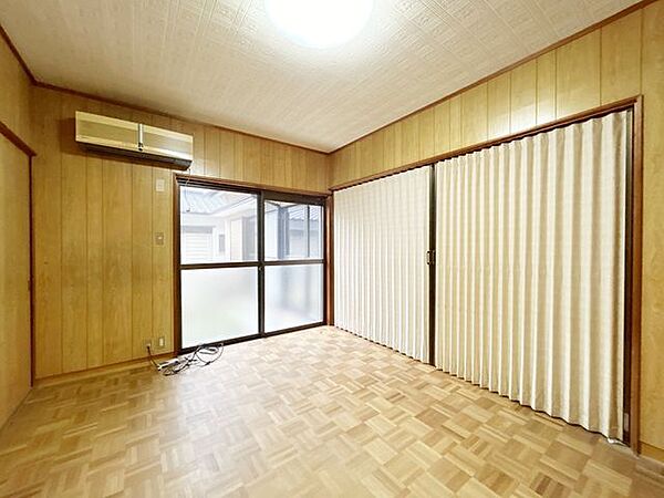 洋室を拡大表示