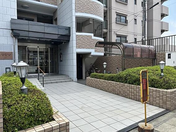 マンション建物...