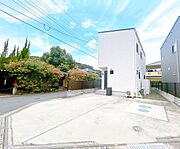 価格には消費税を含みます。自社物件につき随時ご案内可能。内覧希望の方はお電話ください。