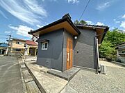 【リフォーム済】外観です。屋根外壁は塗装でメンテナンスをします。正面の壁は化粧サイディングを貼りました。