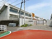 大町ひじり学園まで約80ｍです。