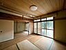 和室：【期間限定現況販売】1階和室続き間です。