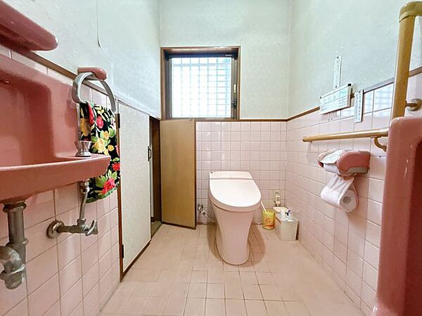 トイレを拡大表示