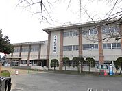 【周辺環境・小学校】八代市立八千杷小学校まで約2600ｍ（徒歩で約36分）です。
