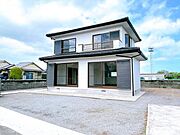 【住宅ローン減税対象】価格には消費税、リフォーム費用を含みます。自社物件につき随時ご案内可能。内覧希望の方はお電話ください。