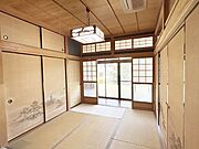 【リフォーム予定】1階南西側6畳和室です。