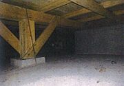 中古住宅の3大リスクである、雨漏り、主要構造部分の欠陥や腐食、給排水管の漏水や故障を2年間保証します。その前提で床下まで確認の上でリフォームし、シロアリの被害調査と防除工事もおこないます。
