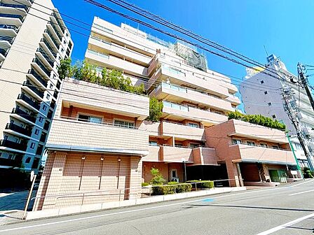 価格には消費税、リフォーム費用を含みます。内覧希望の方はお電話ください。