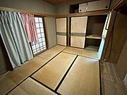 【リフォーム中】南西側の和室は洋室へ変更予定です。押入れはクローゼットへ変更し、使い勝手の良いお部屋へリフォームします。