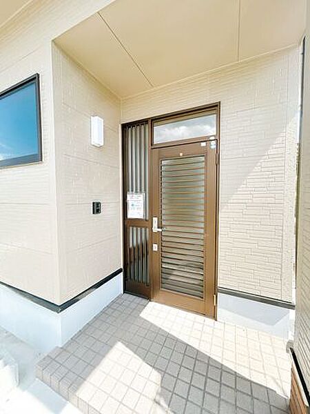 玄関を拡大表示