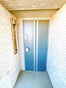 【現地外観】玄関です。