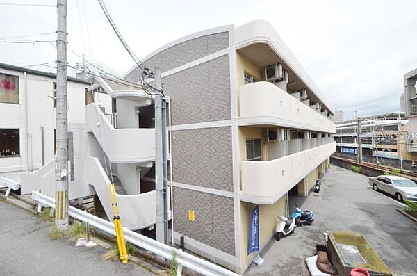 ベルコリーヌ宝塚 ｜兵庫県宝塚市川面3丁目(賃貸マンション1K・2階・21.41㎡)の写真 その1