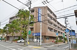 ファミリアル門戸