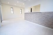 ■南向き角地！　和室あり！　テラス＆パティオ付き！　収納豊富！