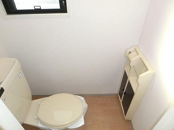 画像10:収納付きトイレ