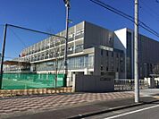 一条中学校　1005ｍ/徒歩13分、車3分