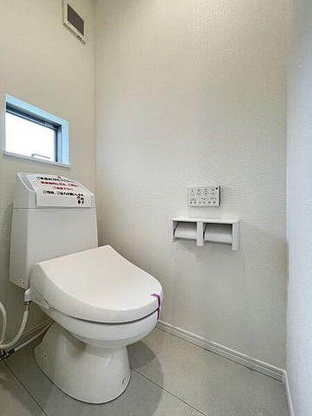 トイレを拡大表示