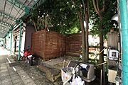 小学校、中学校までは徒歩10分圏内なのでお子様の通学にも安心な立地となります。建築条件なしです◎