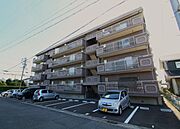 周辺環境も充実して住みやすい環境、4階建てマンションの2階部分となります◎お気軽にお問合せください♪