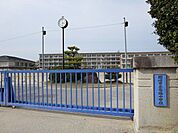 竜海中学校岡崎市明大寺町ある公立の中学校です！陸上、駅伝、吹奏楽などで入賞入選されている学校です！ 2500m