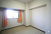 書斎や趣味の部屋、家事室、キッズスペースなど、ご家庭に合わせて多目的にお使いいただけます。（CG加工の為、現況と異なります。）