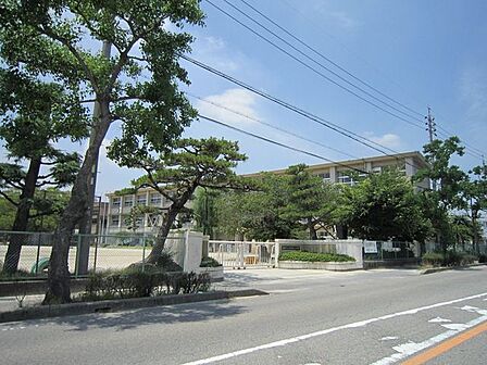 矢作北小学校岡崎市橋目町にある公立の小学校です! 650m