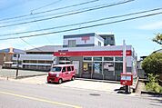 岡崎大和郵便局郵便窓口9:00～17:00！駐車場完備！郵便局なら全国にあるので便利ですね！！駐車場3台完備！ 1080m