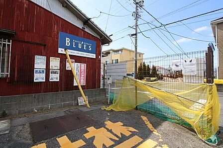 敷地内ゴミ捨て場がございます